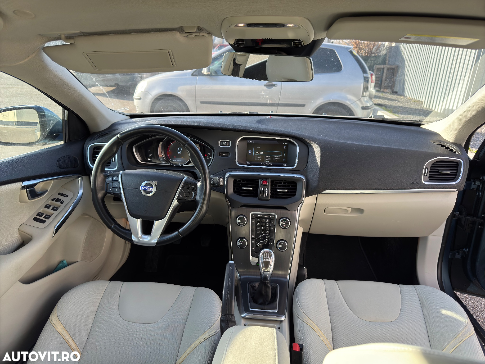 Volvo V40 D3 Summum - 5