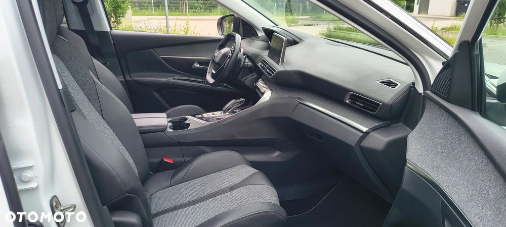Peugeot 3008 1.2 PureTech Allure S&S EAT6 - 11