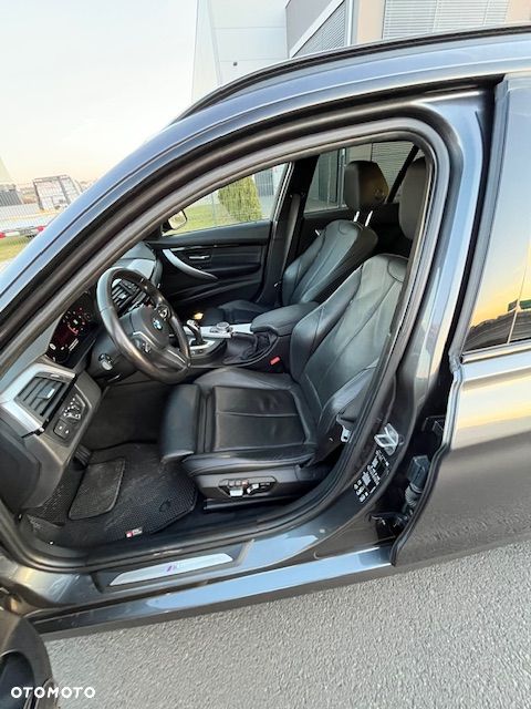 BMW Seria 3 320d xDrive M Sport - 21