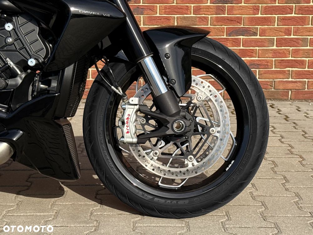 Ducati Diavel - 9