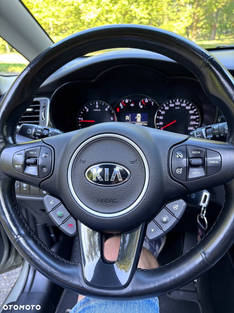 Kia Carens 1.7 CRDi Business Line 7os 7DCT - 20
