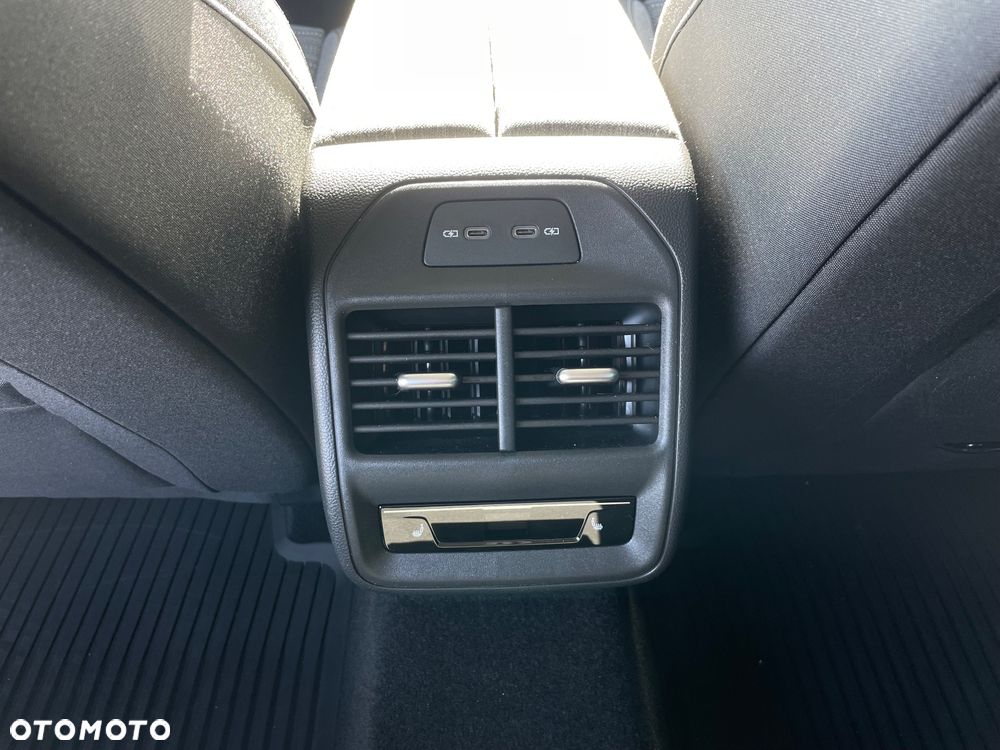 Skoda Superb 1.5 TSI Plug-in Hybrid Selection DSG - 11