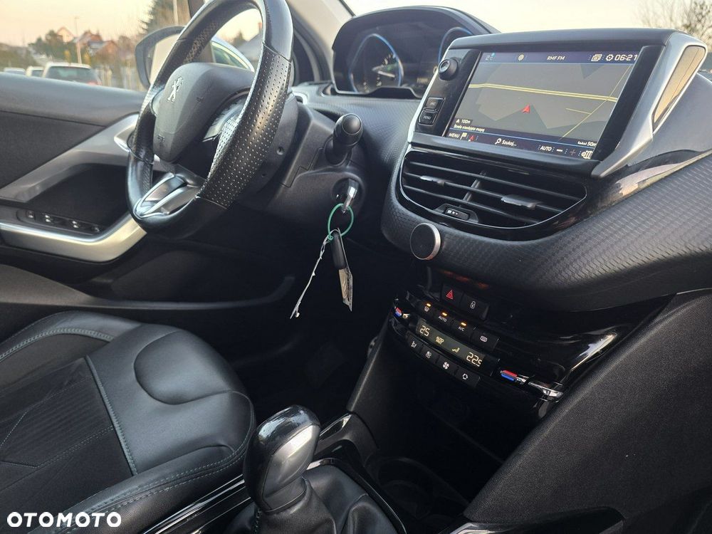 Peugeot 2008 1.2 Pure Tech Crossway S&S - 31