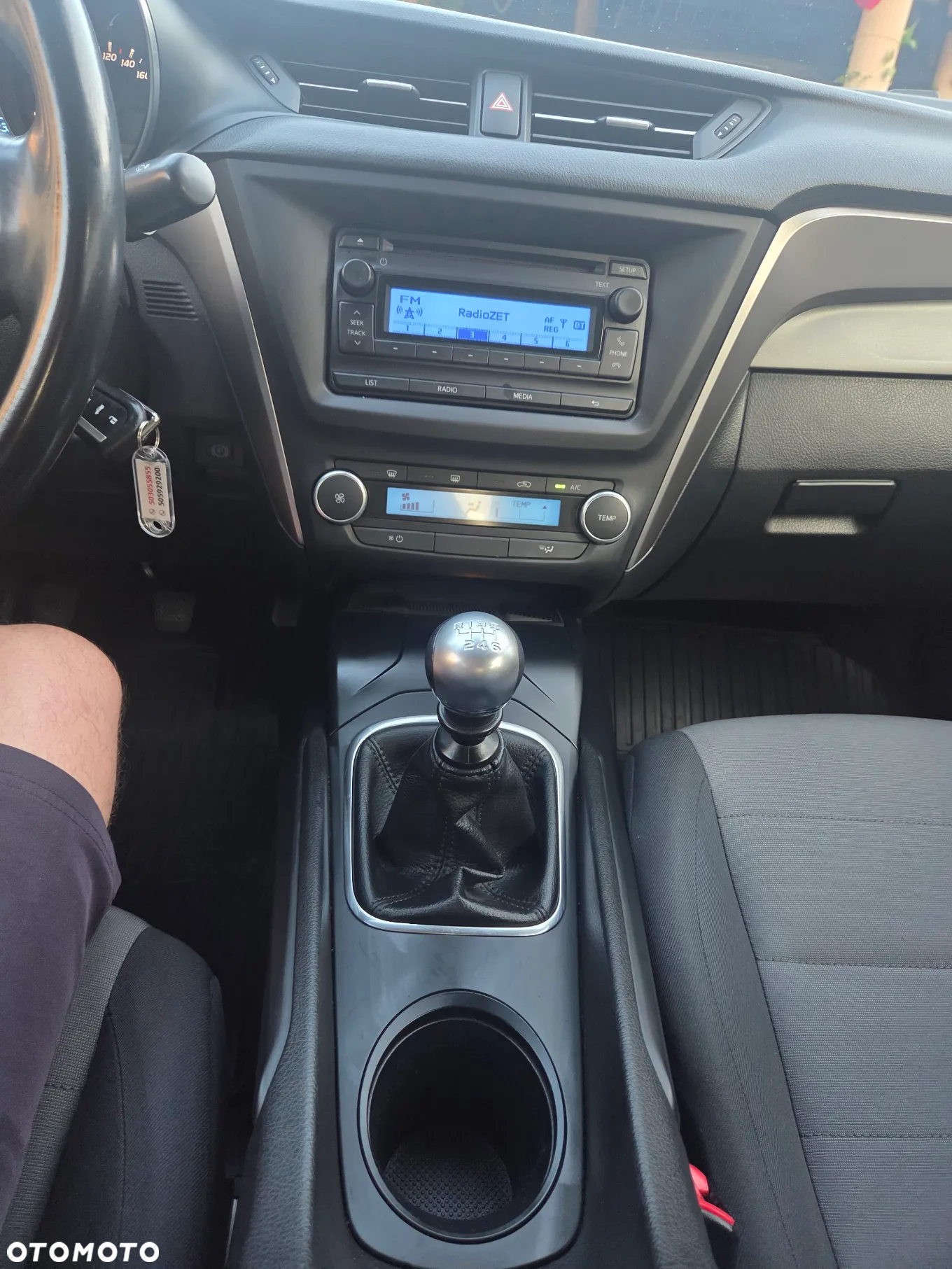Toyota Avensis 1.8 Active - 23