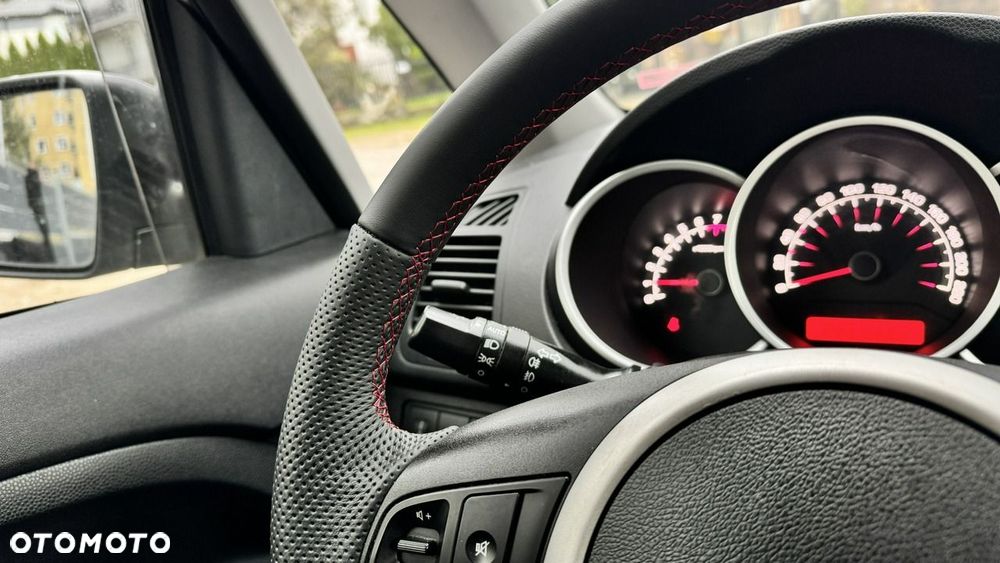 Kia Venga - 21