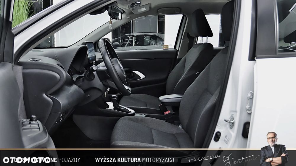 Toyota Yaris Cross - 17