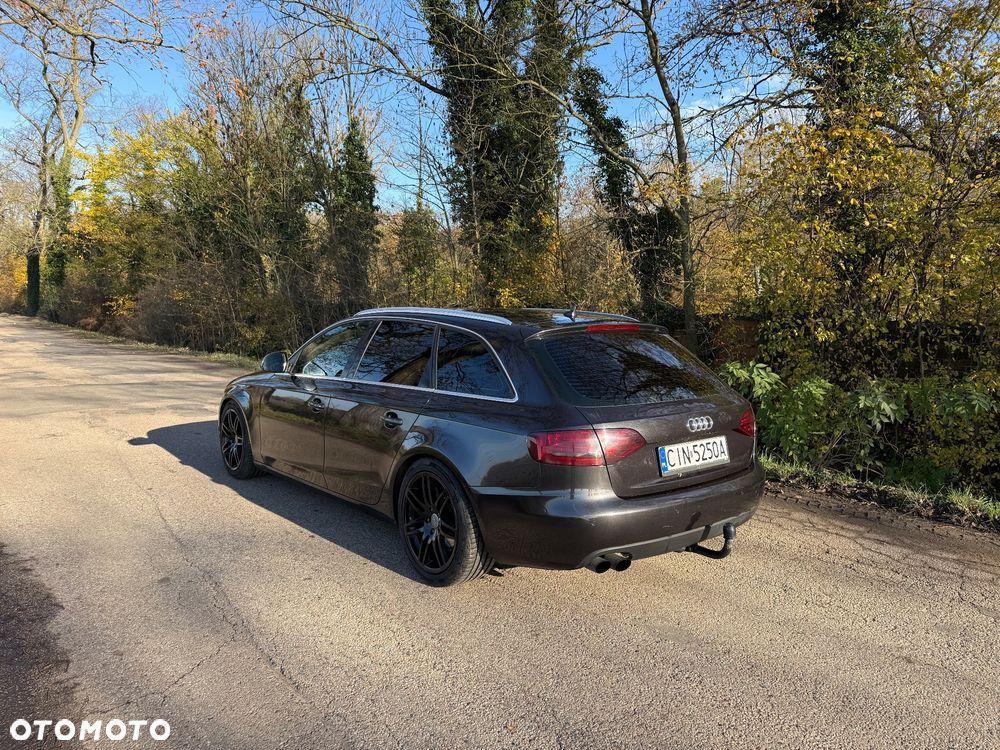 Audi A4 Avant - 4