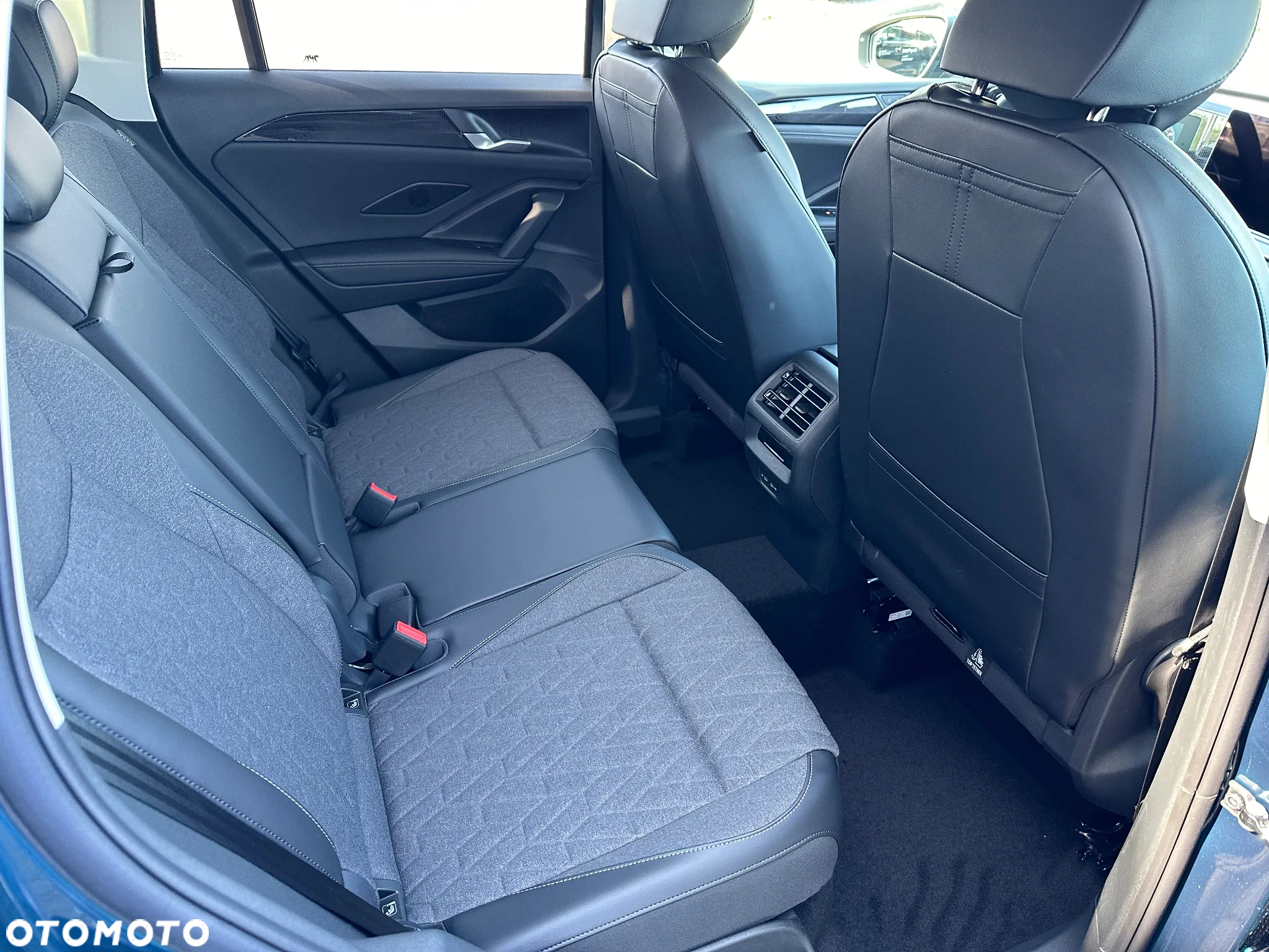 Volkswagen Tiguan - 19