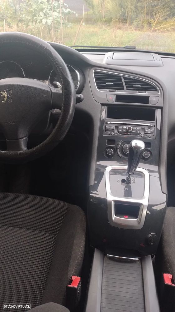 Peugeot 5008 1.6 E-HDi 7L Allure 2-Tronic - 8