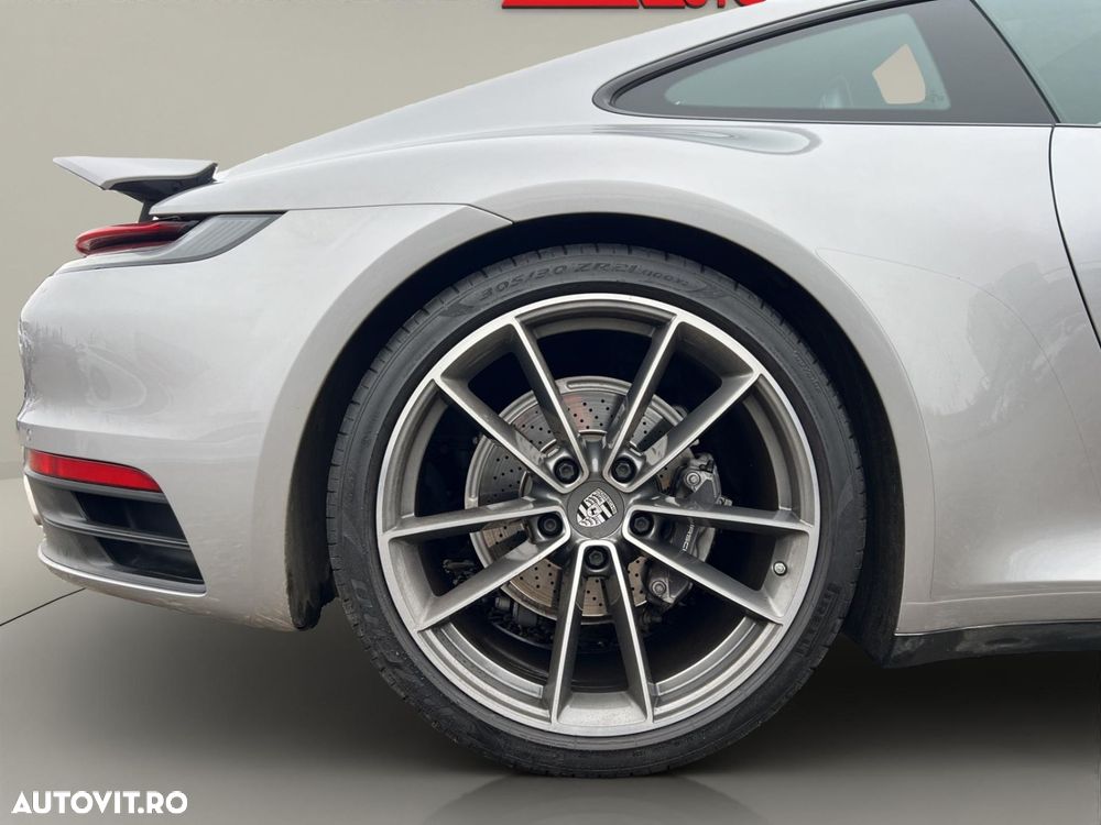 Porsche 911 Carrera PDK - 37