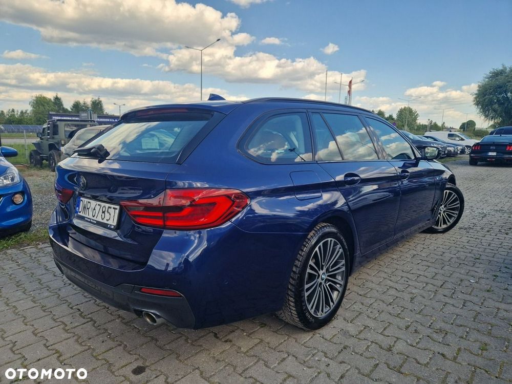 BMW Seria 5 520d M Sport Edition - 4