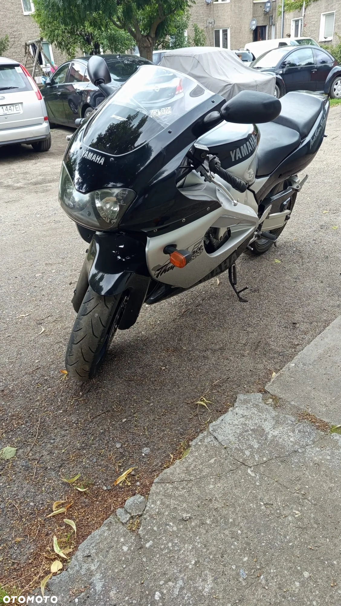 Yamaha YZF - 5