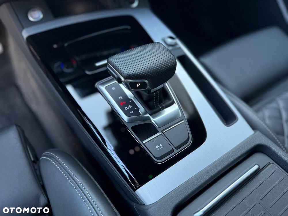 Audi Q5 Sportback - 25