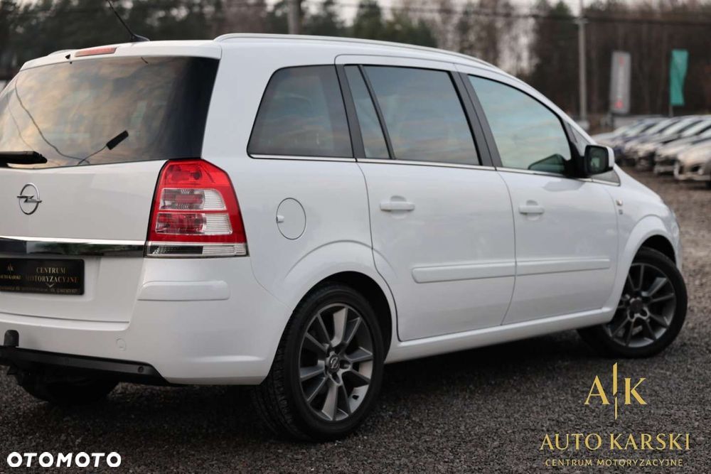 Opel Zafira - 11