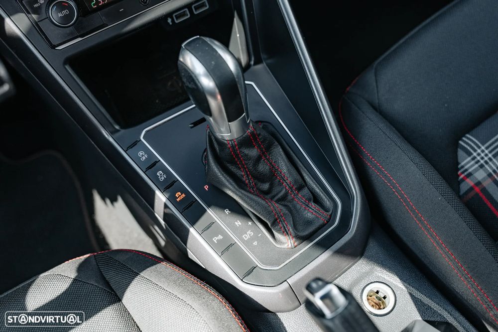 VW Polo 2.0 TSI GTI DSG - 30