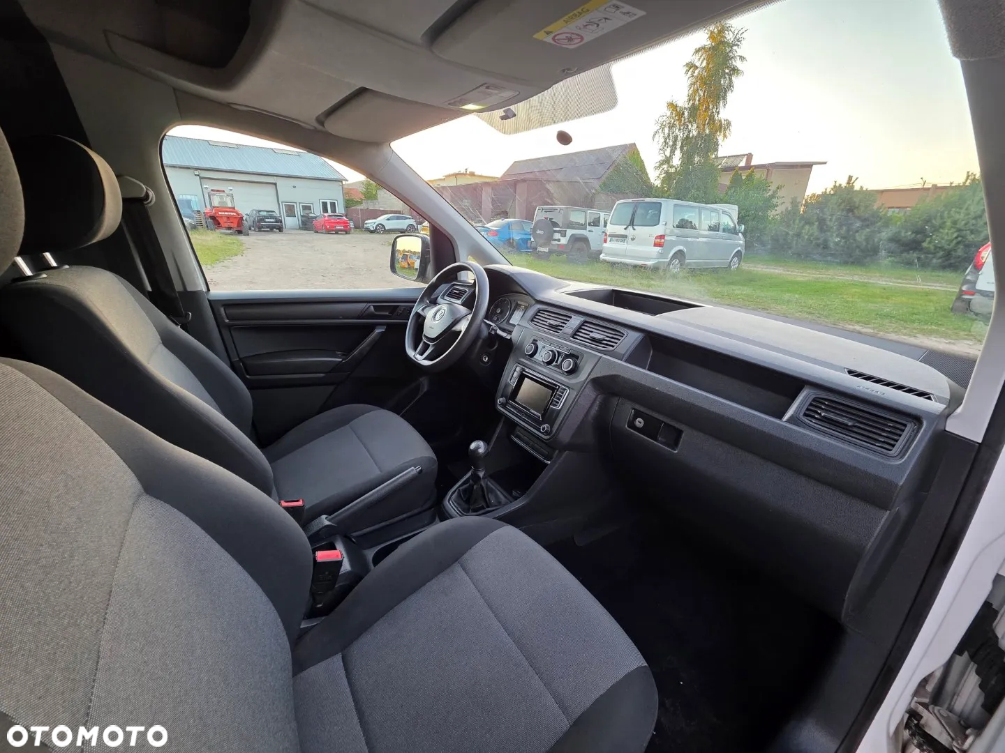 Volkswagen Caddy - 14