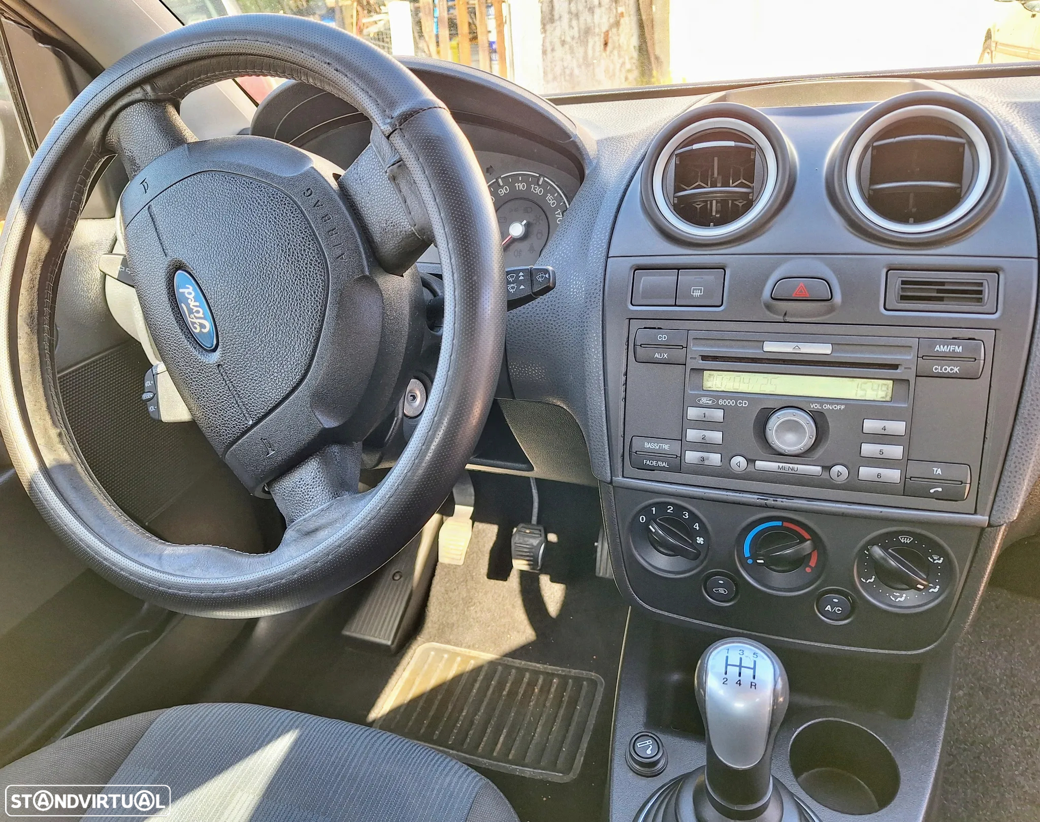 Ford Fiesta - 8