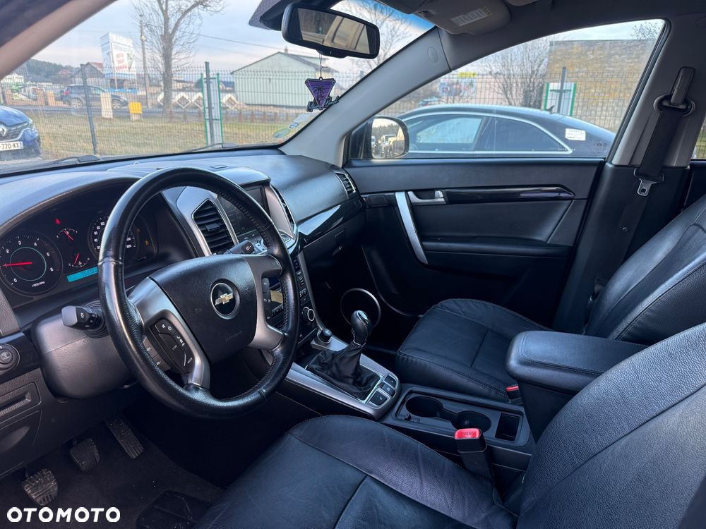 Chevrolet Captiva - 22