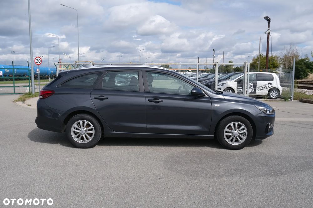 Hyundai i30 1.5 DPI Modern - 6