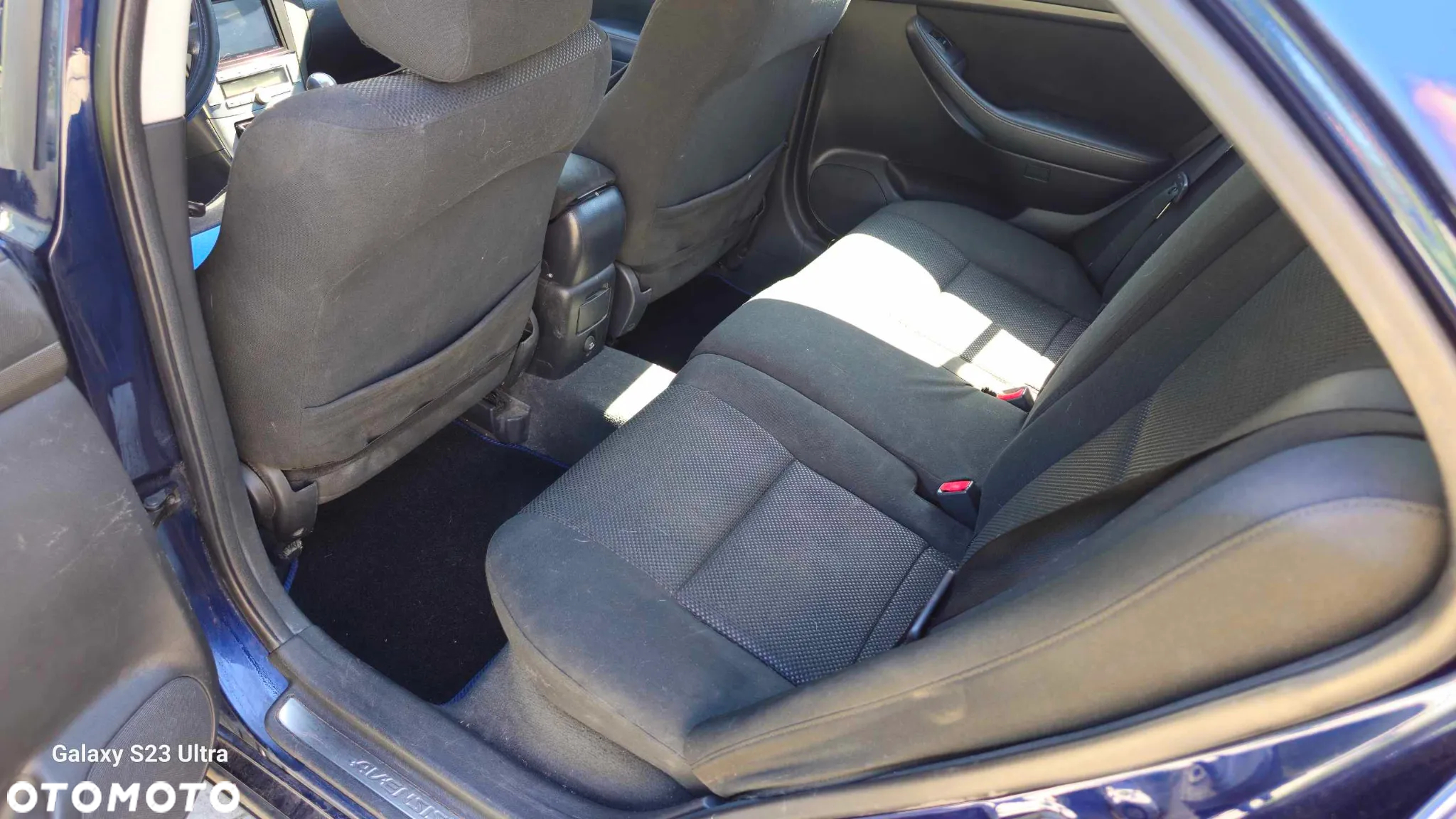 Toyota Avensis 1.8 VVT-i Sol - 11