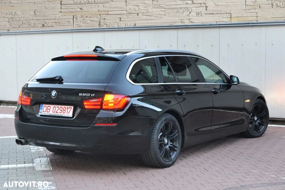 BMW Seria 5 520d Touring - 6