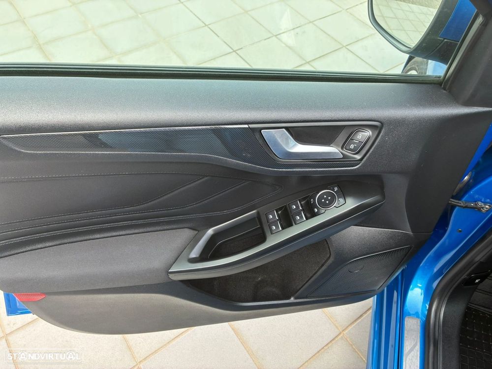Ford Focus - 8