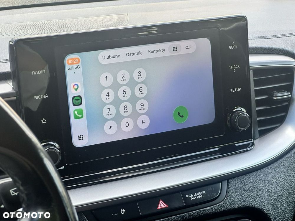 Kia Ceed - 33