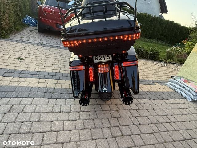 Harley-Davidson Touring Road Glide - 20