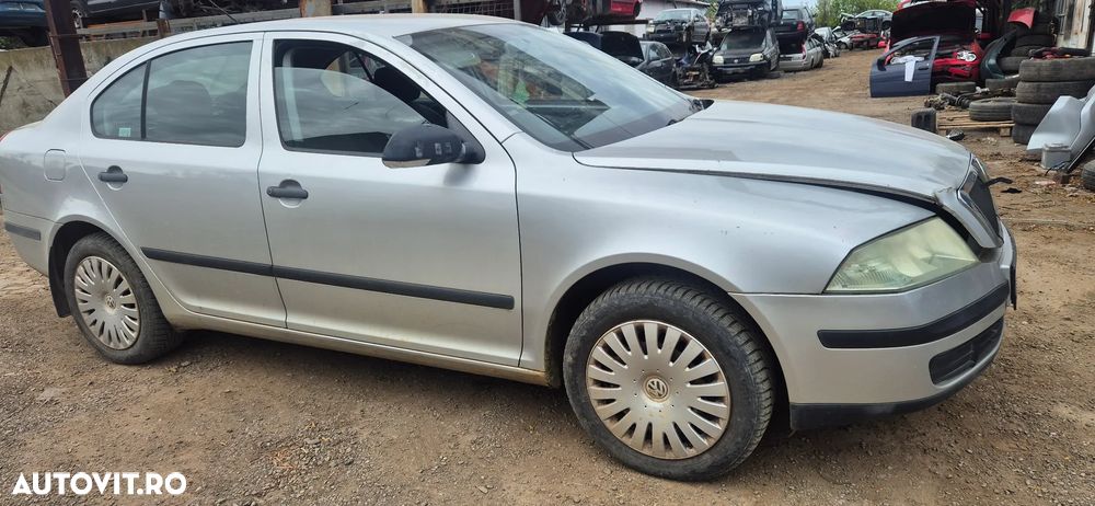 Piese de Skoda Octavia 2 2008 nonfacelift 1.6 FSi benzina hatchback - 14