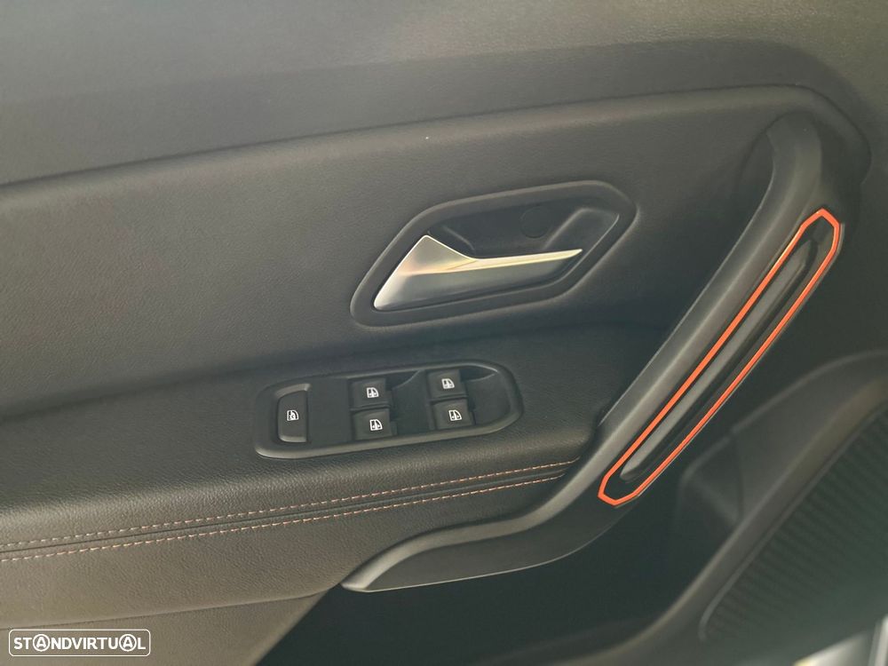 Dacia Duster 1.0 TCe SL Extreme - 32