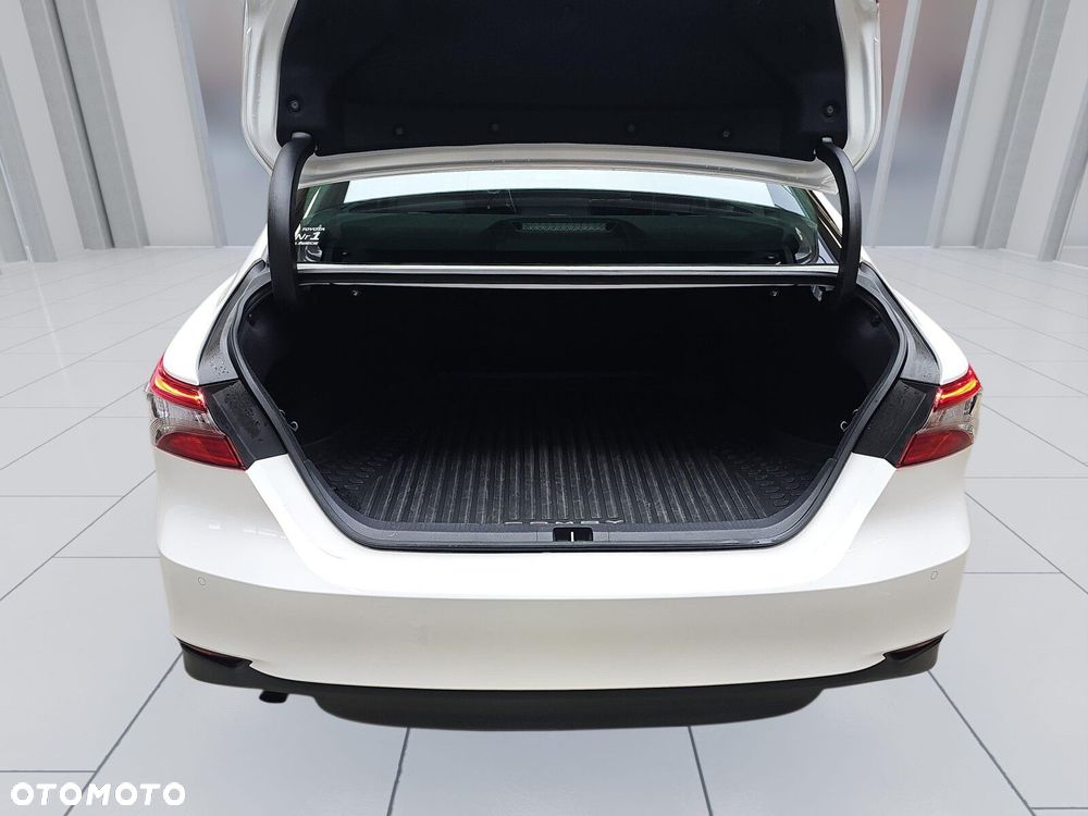 Toyota Camry 2.5 Hybrid Prestige CVT - 20