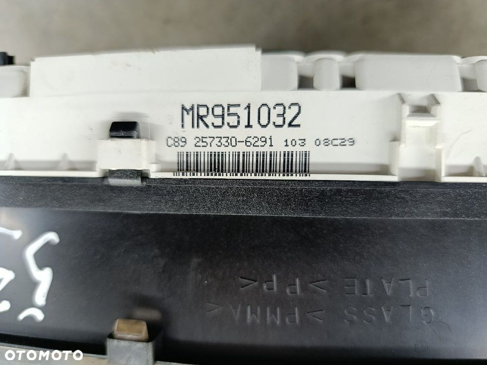 LICZNIK MITSUBISHI PAJERO PININ MR951032  257330-6291 1.8 16V - 8