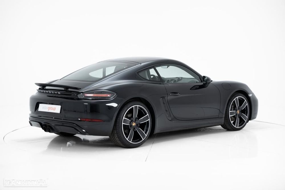 Porsche 718 Cayman - 3