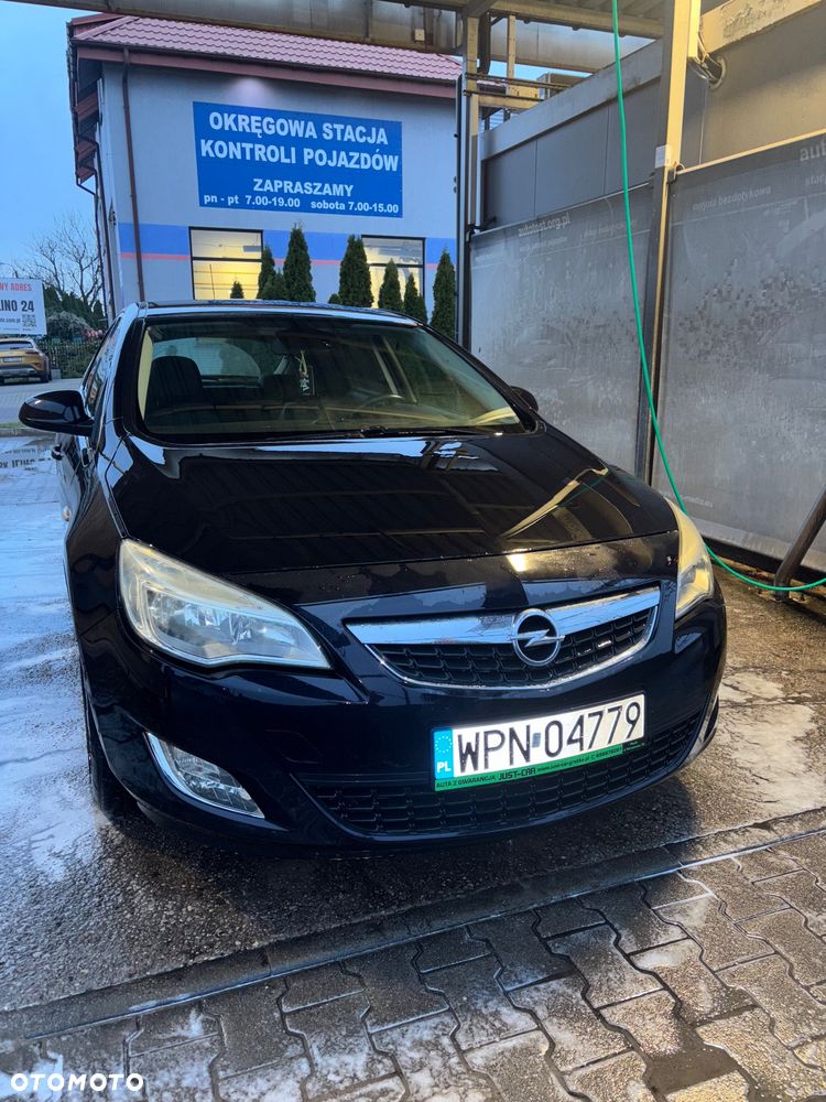 Opel Astra IV 1.4 T Cosmo - 5