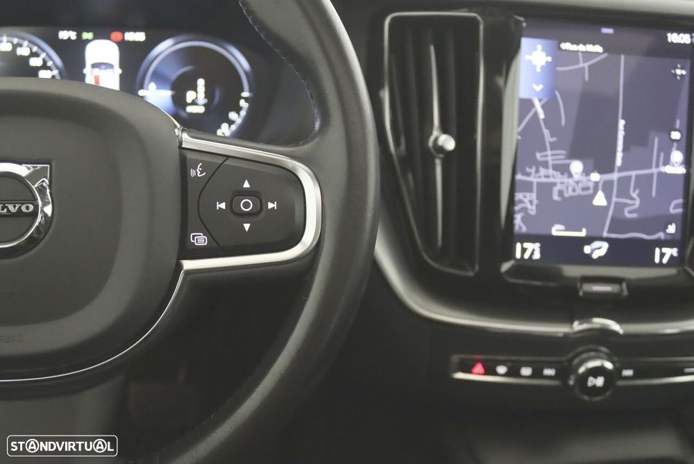 Volvo XC 60 2.0 T8 PHEV Momentum AWD - 18