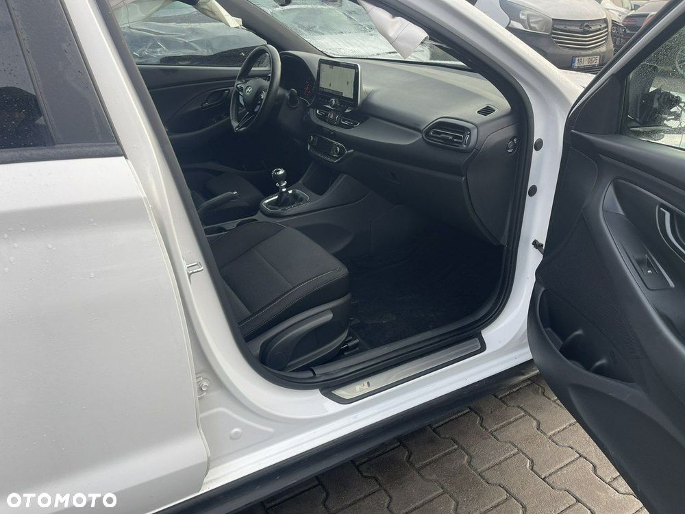 Hyundai i30 N 2.0 T-GDI - 8