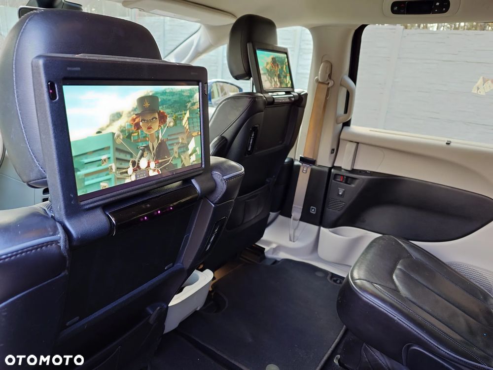 Chrysler Pacifica - 5