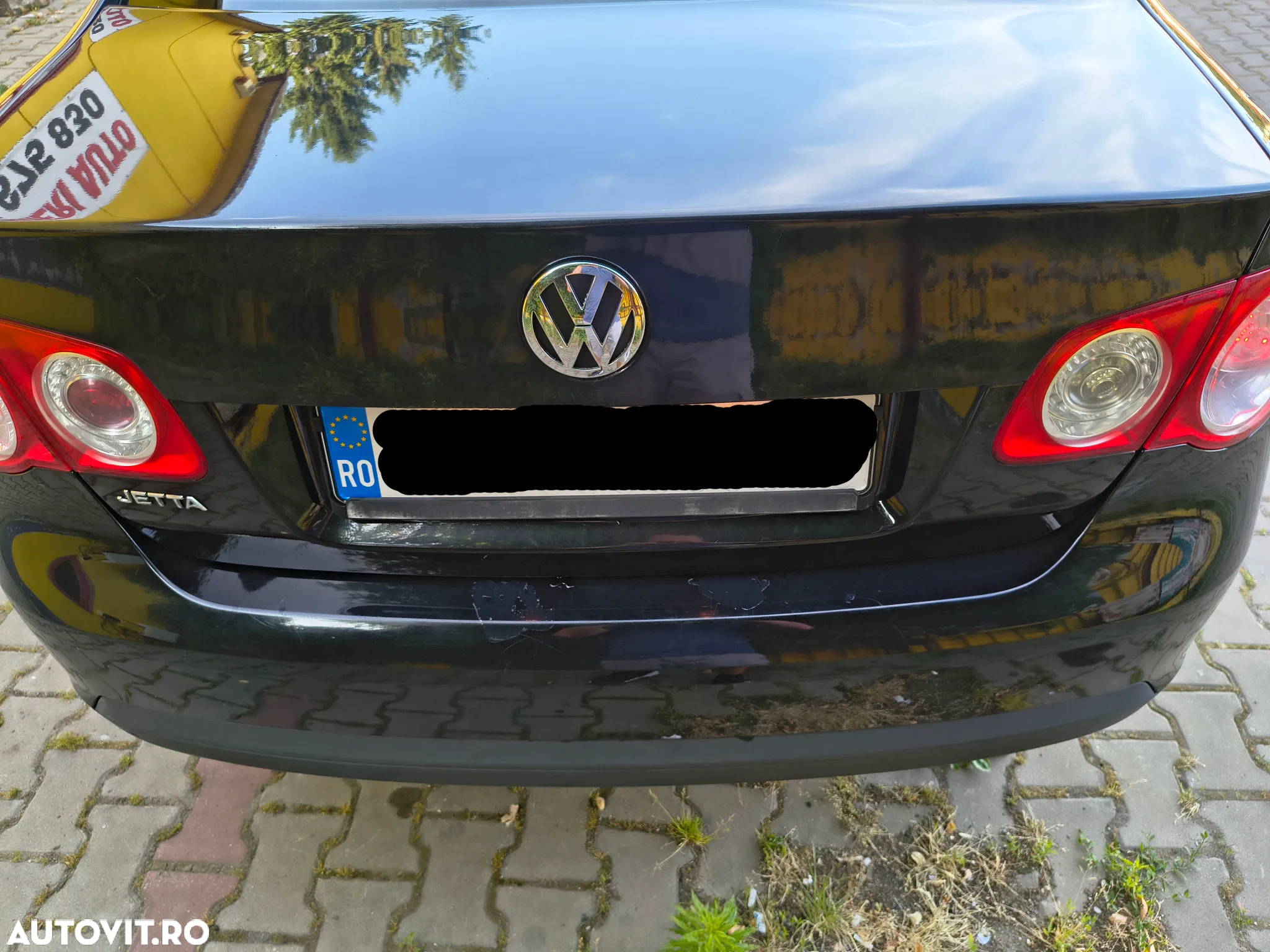 Volkswagen Jetta 1.6 Comfortline - 8