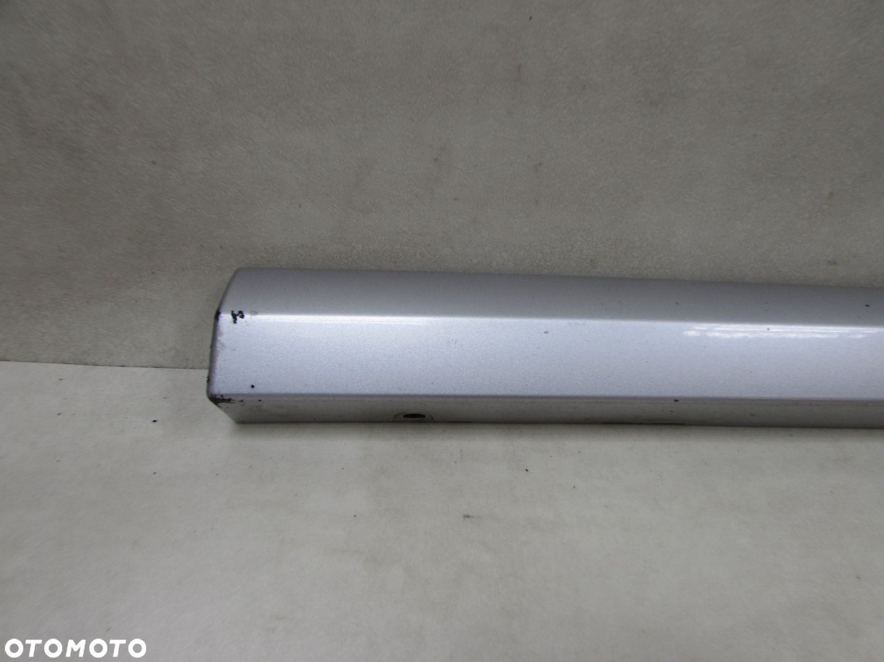 VOLVO S80 II V70 III LISTWA DOLNA DRZWI PRZOD PRAWA 711 30791066 - 3
