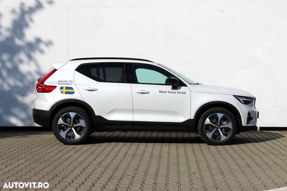 Volvo XC 40 B4 AT FWD MHEV Ultimate Dark - 2