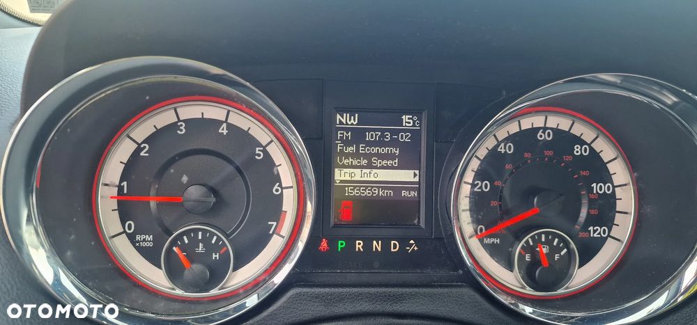 Dodge Grand Caravan - 12