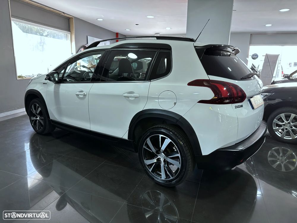 Peugeot 2008 1.2 PureTech GT Line - 6