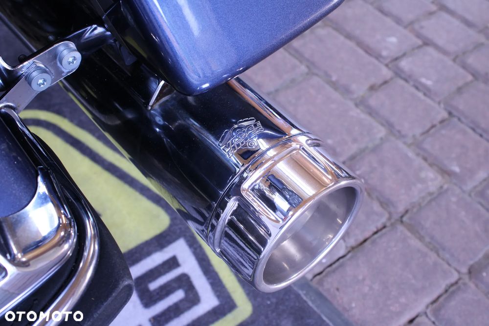 Harley-Davidson Touring Road King - 23