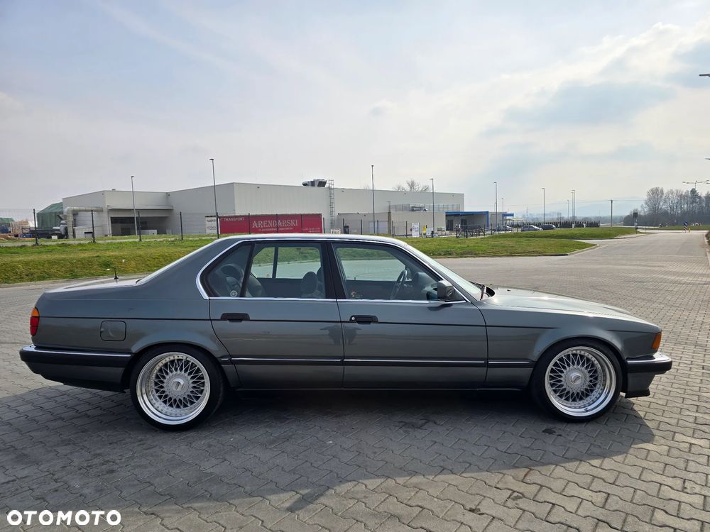 BMW Seria 7 - 2