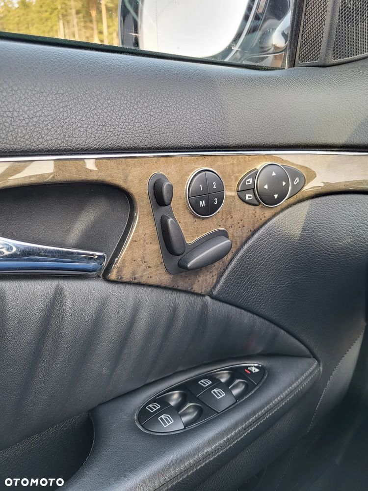 Mercedes-Benz Klasa E 300 BLUETEC 7G-TRONIC Avantgarde DPF - 13