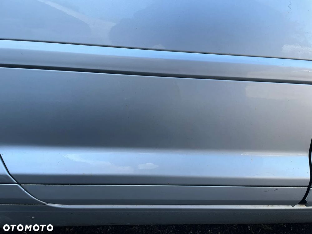 DRZWI PRAWY TYŁ AUDI A3 8P 5D LX7W - 3