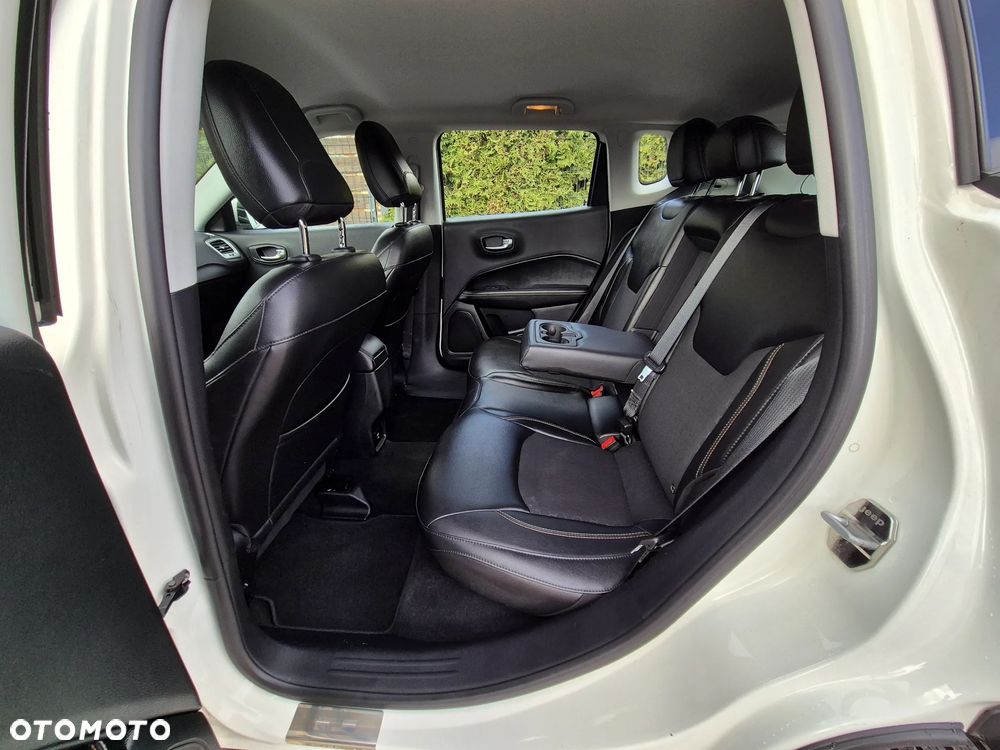 Jeep Compass 1.4 MultiAir Business Line - 23