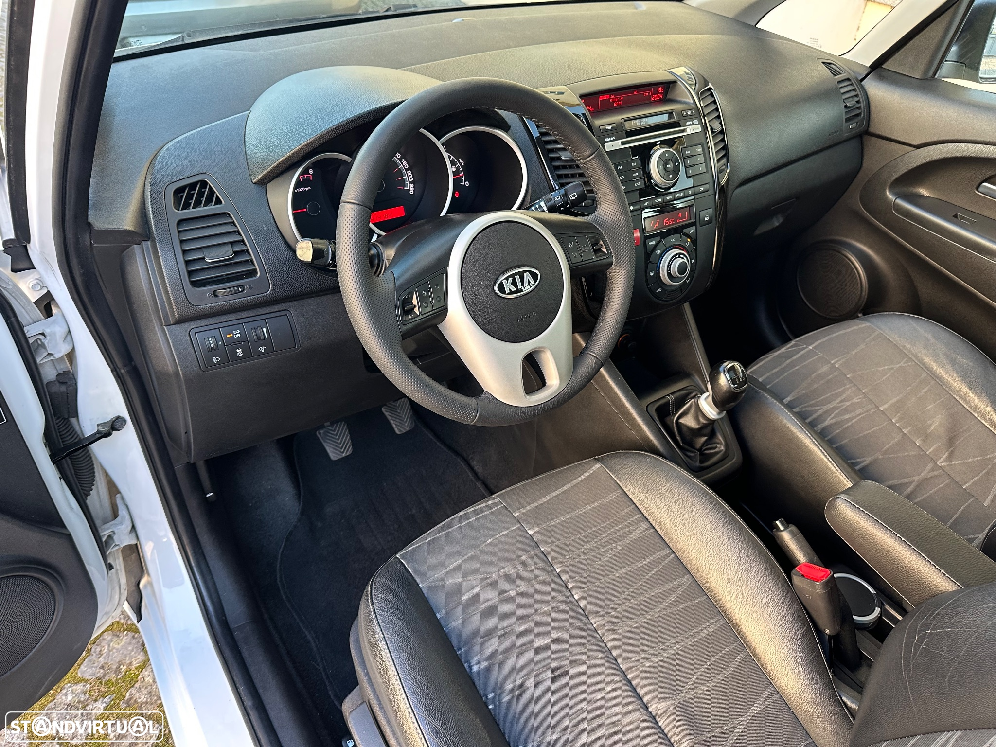 Kia Venga 1.4 CRDi TX ISG - 7