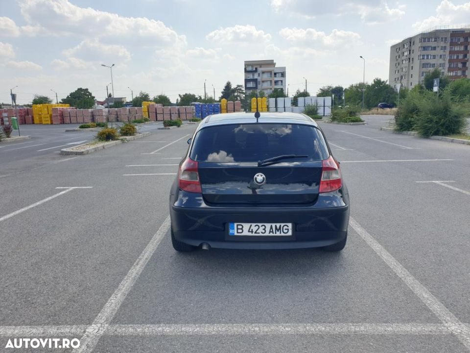BMW Seria 1 118d - 24