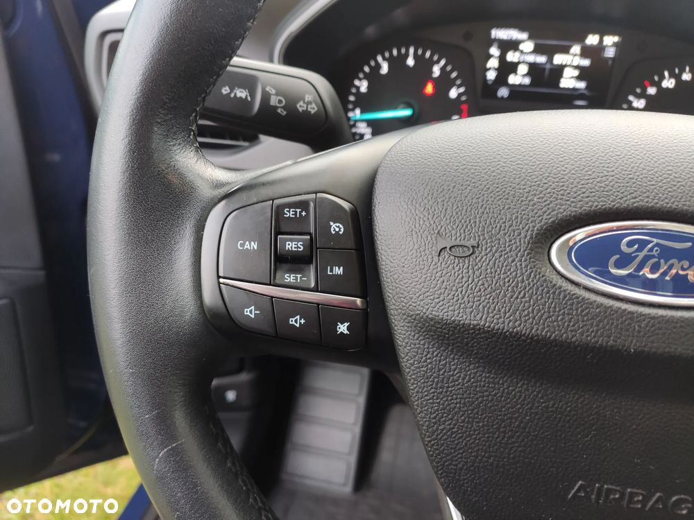 Ford Focus 1.0 EcoBoost Trend Edition - 26